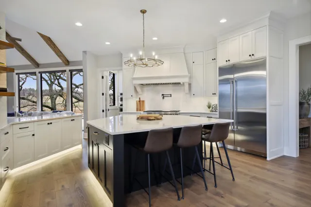 $2,617,830 | 935 Lakewood Hills Road North, Eagan, MN 55123