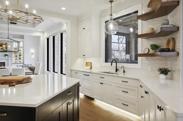 $2,617,830 | 935 Lakewood Hills Road North, Eagan, MN 55123