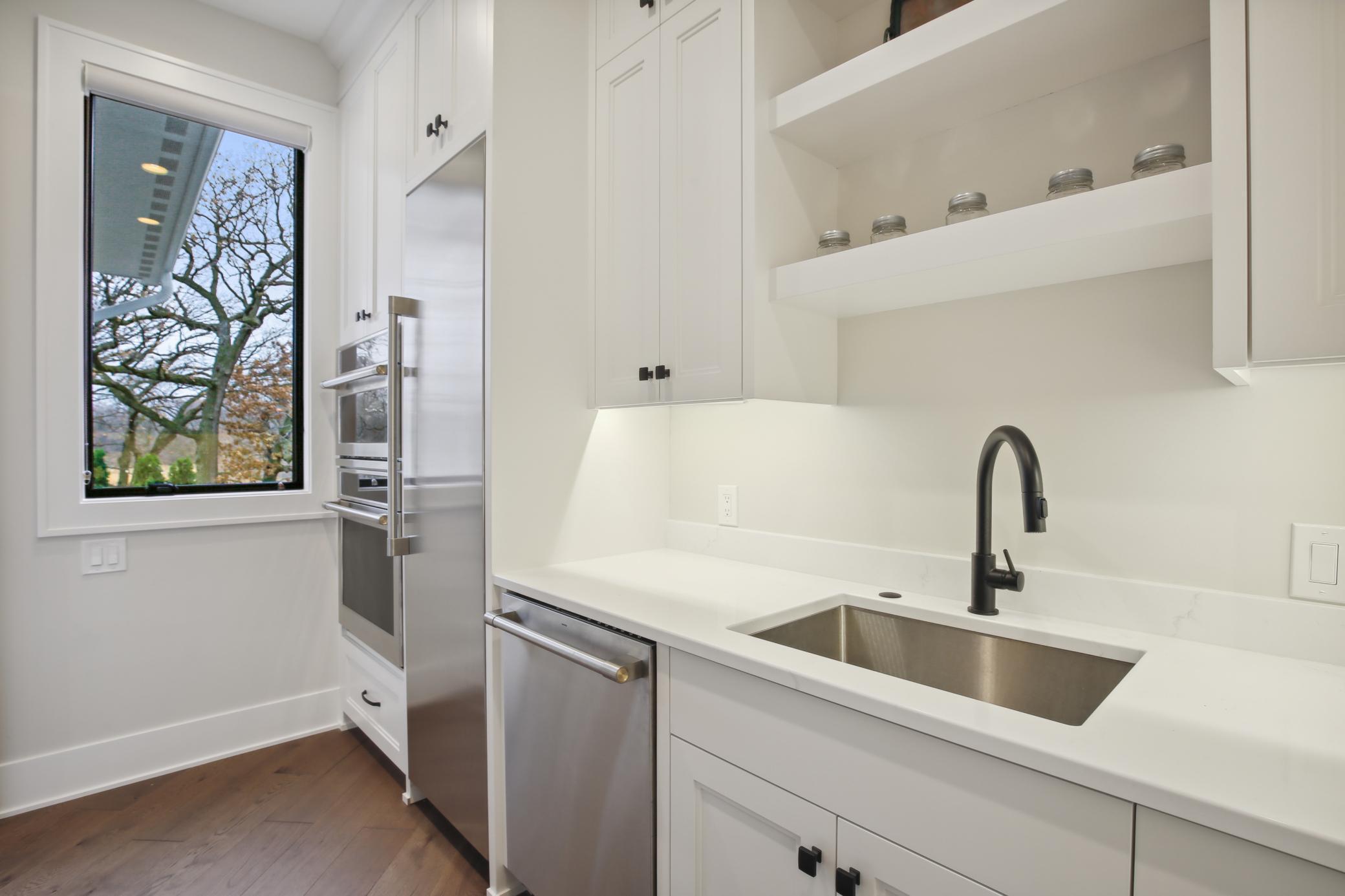 935 Lakewood Hills Road North Eagan, MN 55123 - Photo 27 of 112