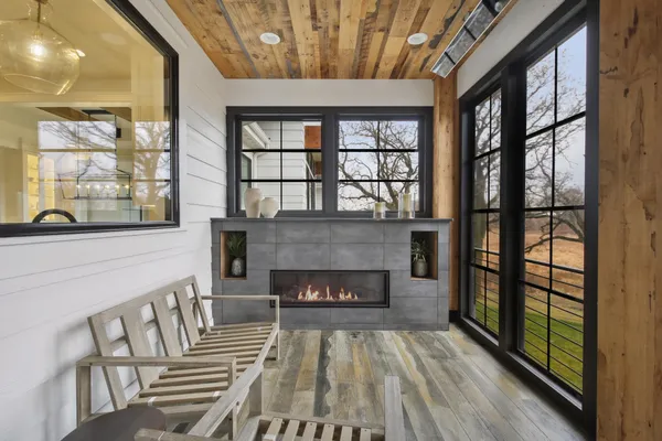 $2,617,830 | 935 Lakewood Hills Road North, Eagan, MN 55123