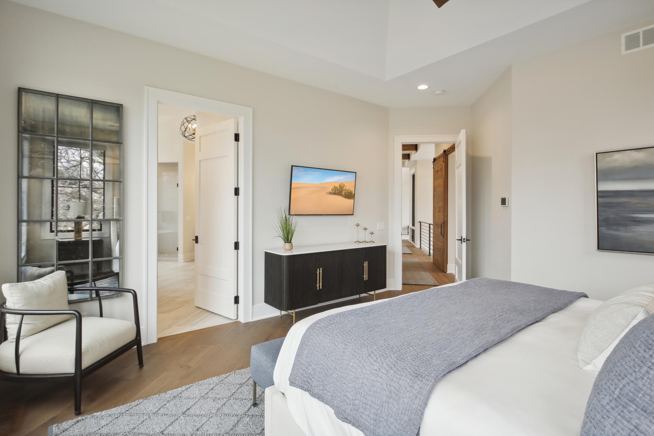 935 Lakewood Hills Road North Eagan, MN 55123 - Photo 38 of 112