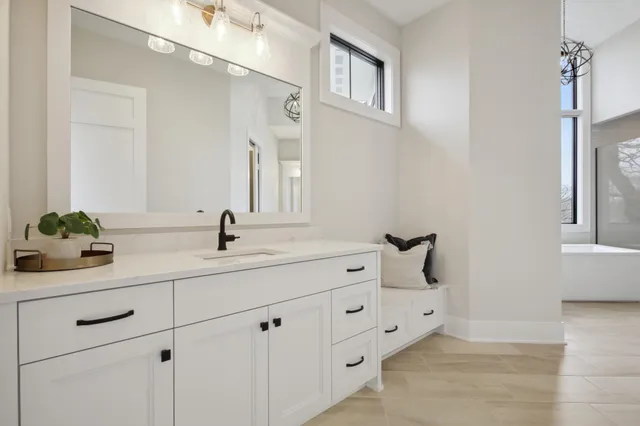 $2,617,830 | 935 Lakewood Hills Road North, Eagan, MN 55123