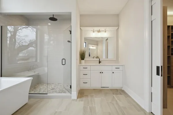 $2,617,830 | 935 Lakewood Hills Road North, Eagan, MN 55123