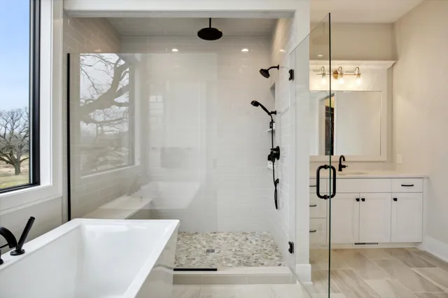 $2,617,830 | 935 Lakewood Hills Road North, Eagan, MN 55123