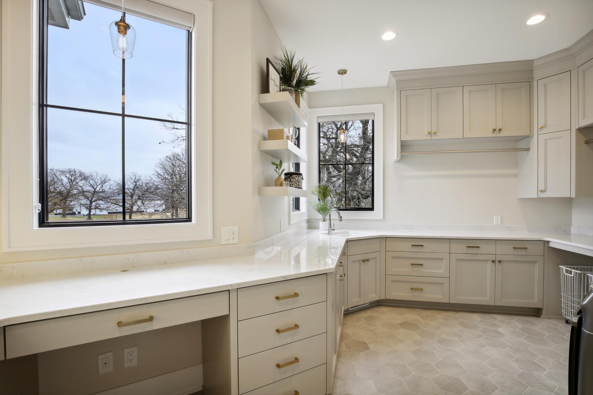 935 Lakewood Hills Road North Eagan, MN 55123 - Photo 45 of 112