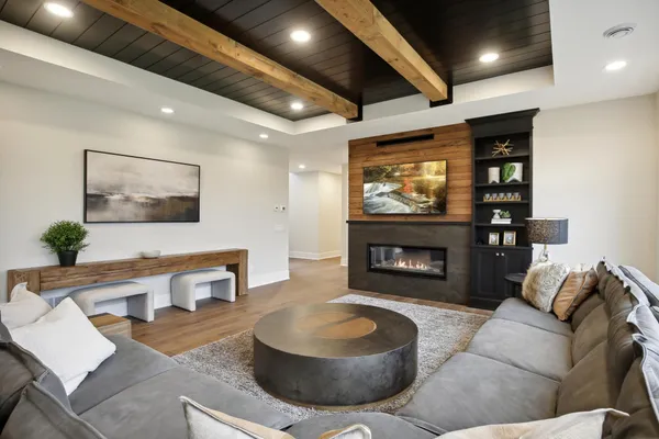 $2,617,830 | 935 Lakewood Hills Road North, Eagan, MN 55123