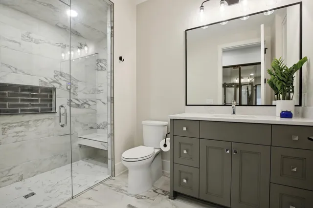 $2,617,830 | 935 Lakewood Hills Road North, Eagan, MN 55123