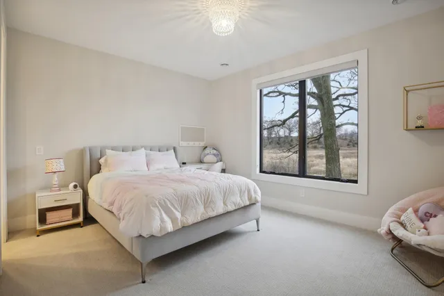 $2,617,830 | 935 Lakewood Hills Road North, Eagan, MN 55123