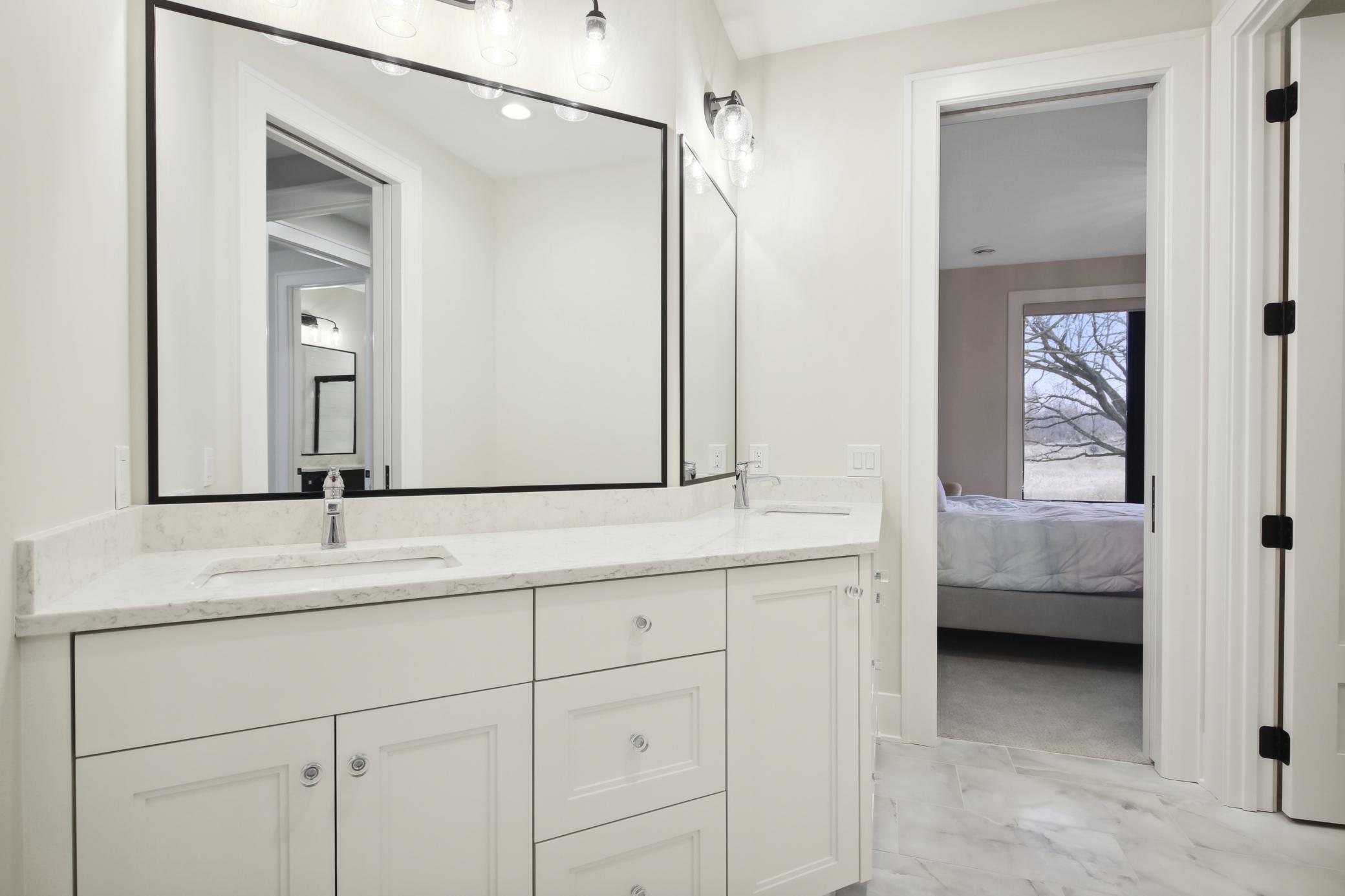 935 Lakewood Hills Road North Eagan, MN 55123 - Photo 61 of 112