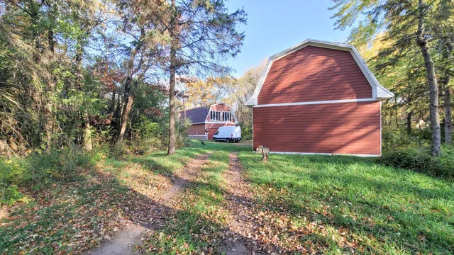 $2,617,830 | 935 Lakewood Hills Road North, Eagan, MN 55123