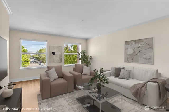 $400,000 | 1417 Queen Anne Avenue North, Unit 313, Seattle, WA 98109