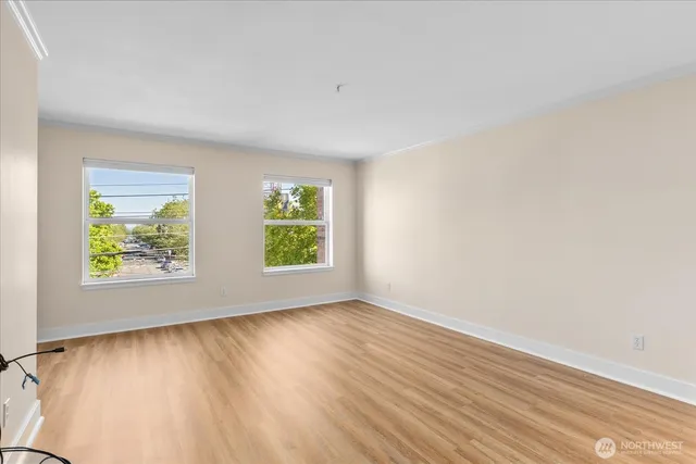 $400,000 | 1417 Queen Anne Avenue North, Unit 313, Seattle, WA 98109