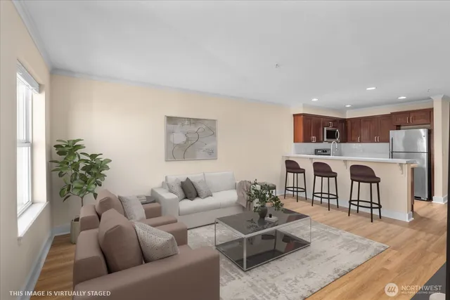 $400,000 | 1417 Queen Anne Avenue North, Unit 313, Seattle, WA 98109