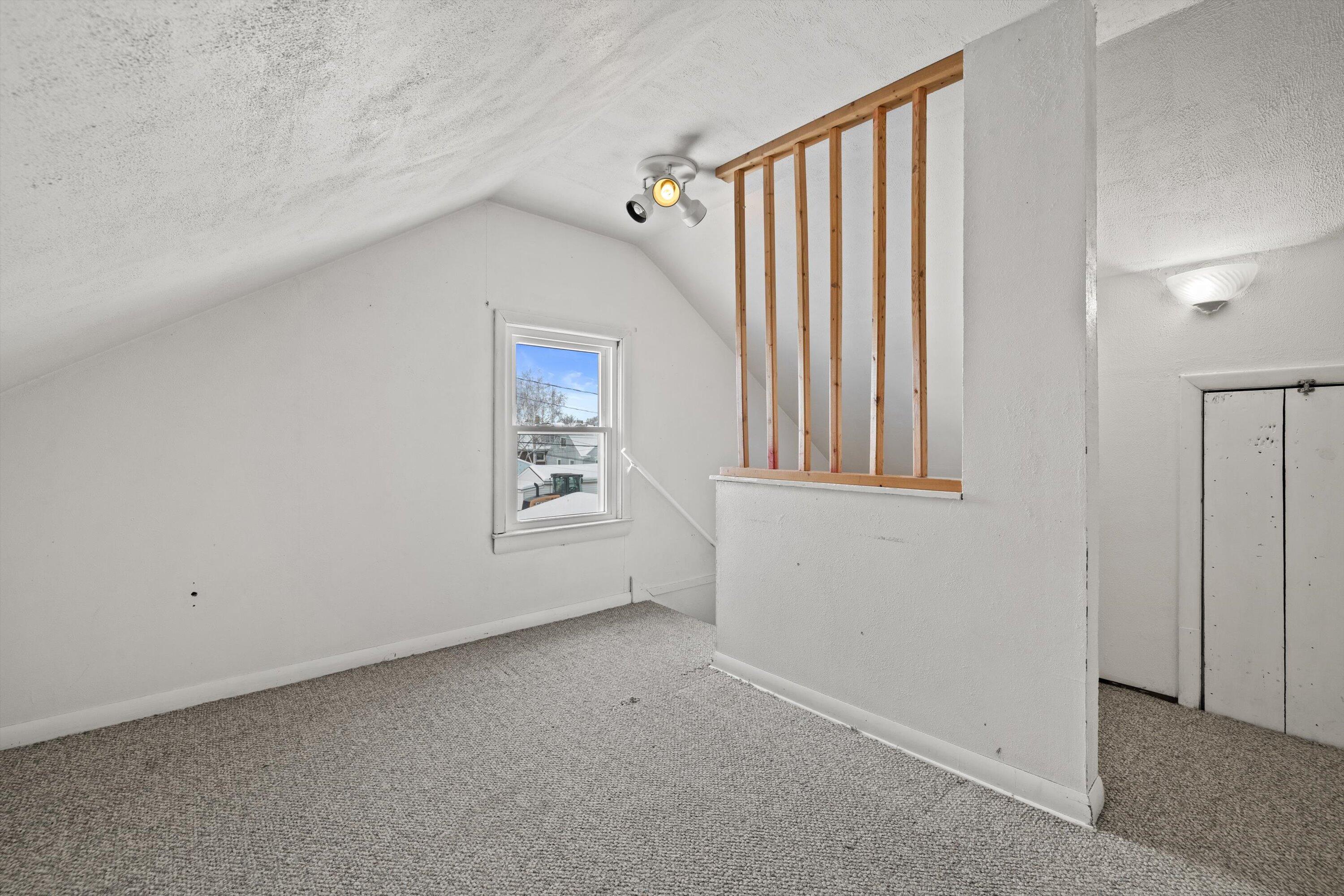 2410 Geneva Street Racine, WI 53402 - Photo 18 of 31 bonus space