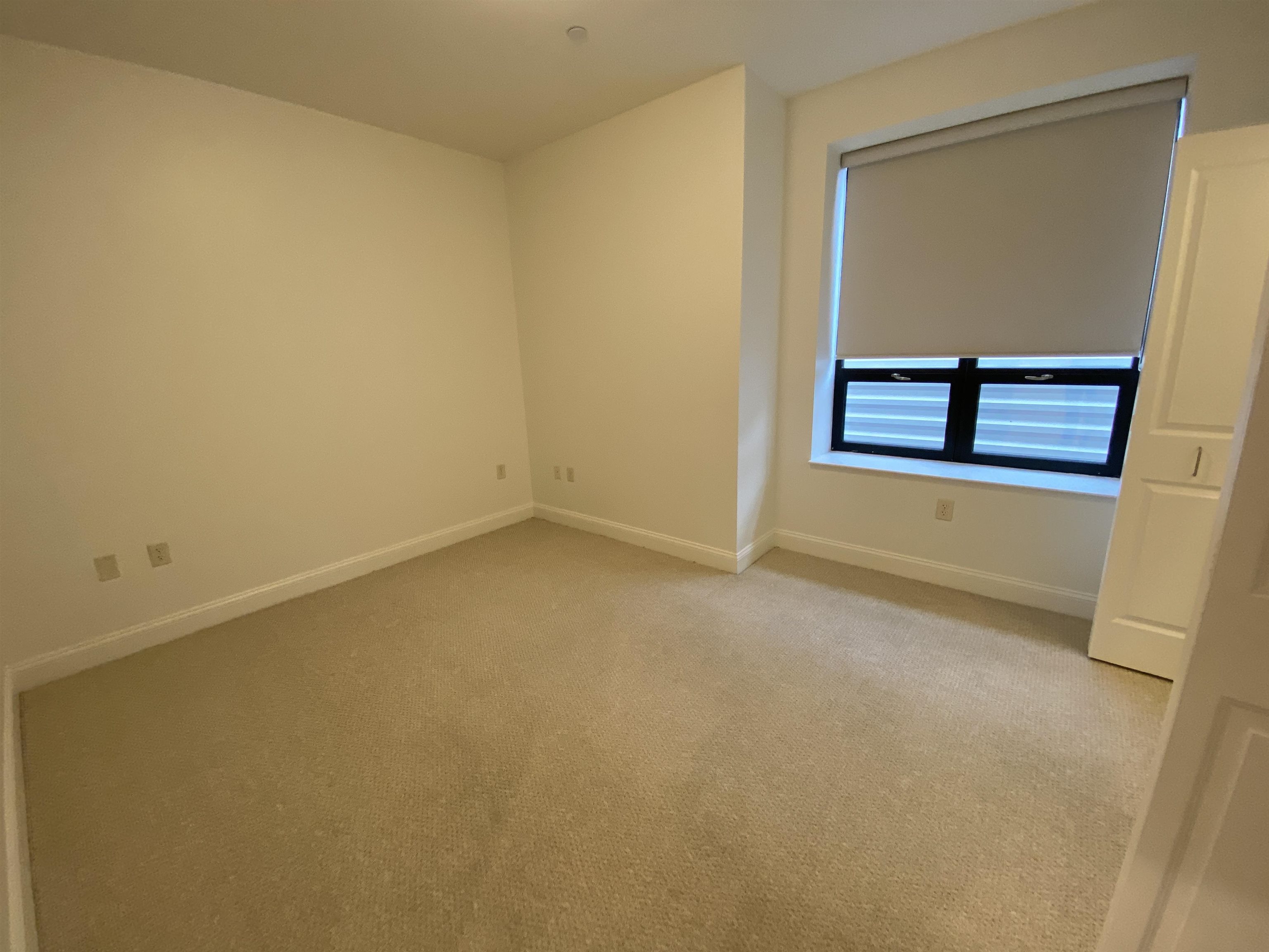 875 Elm Street, Unit 509 Manchester, NH 03101 - Photo 15 of 40