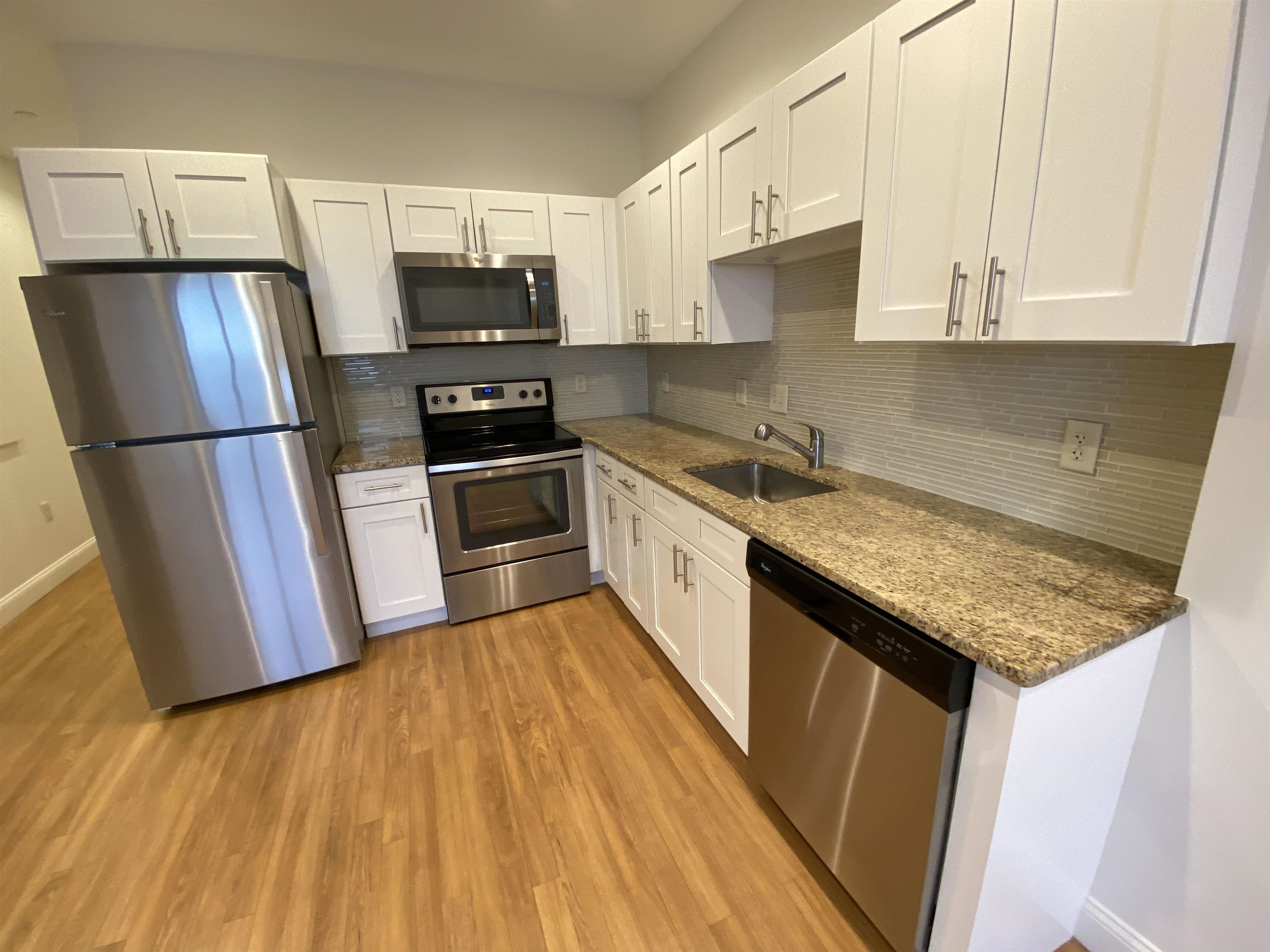 875 Elm Street, Unit 509 Manchester, NH 03101 - Photo 8 of 40