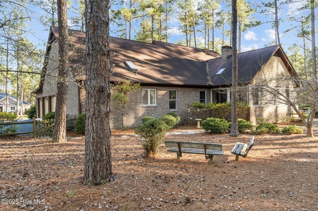 $820,000 | 7 Brinyan Court, Pinehurst, NC 28374