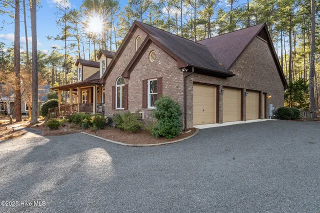 $820,000 | 7 Brinyan Court, Pinehurst, NC 28374