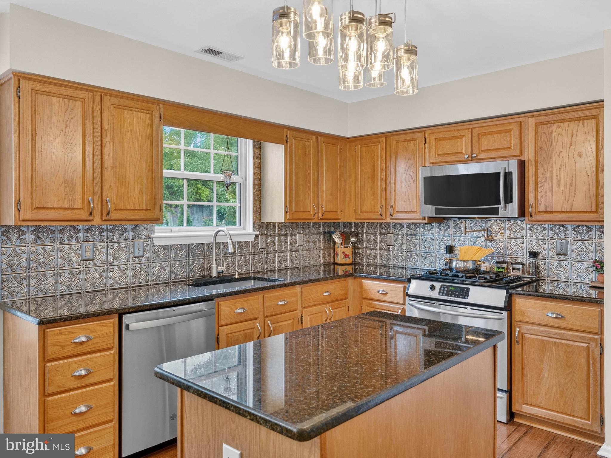 30 Winfield Circle Sewell, NJ 08080 - Photo 16 of 65