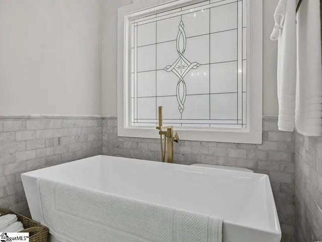 $570,000 | 560 Chattooga Road, Roebuck, SC 29376