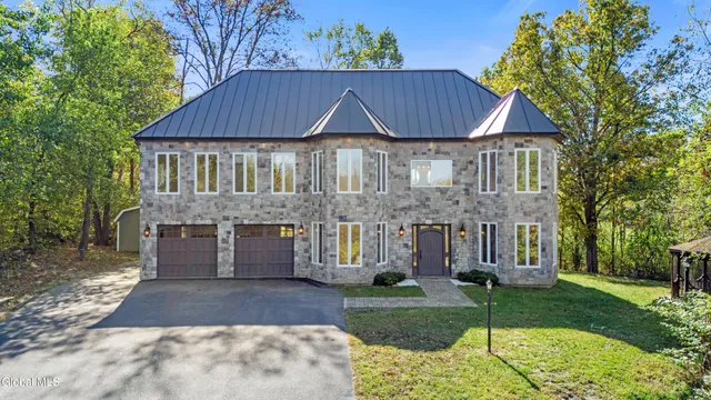 $529,000 | 217 Old Cambridge Road, Greenwich, NY 12834