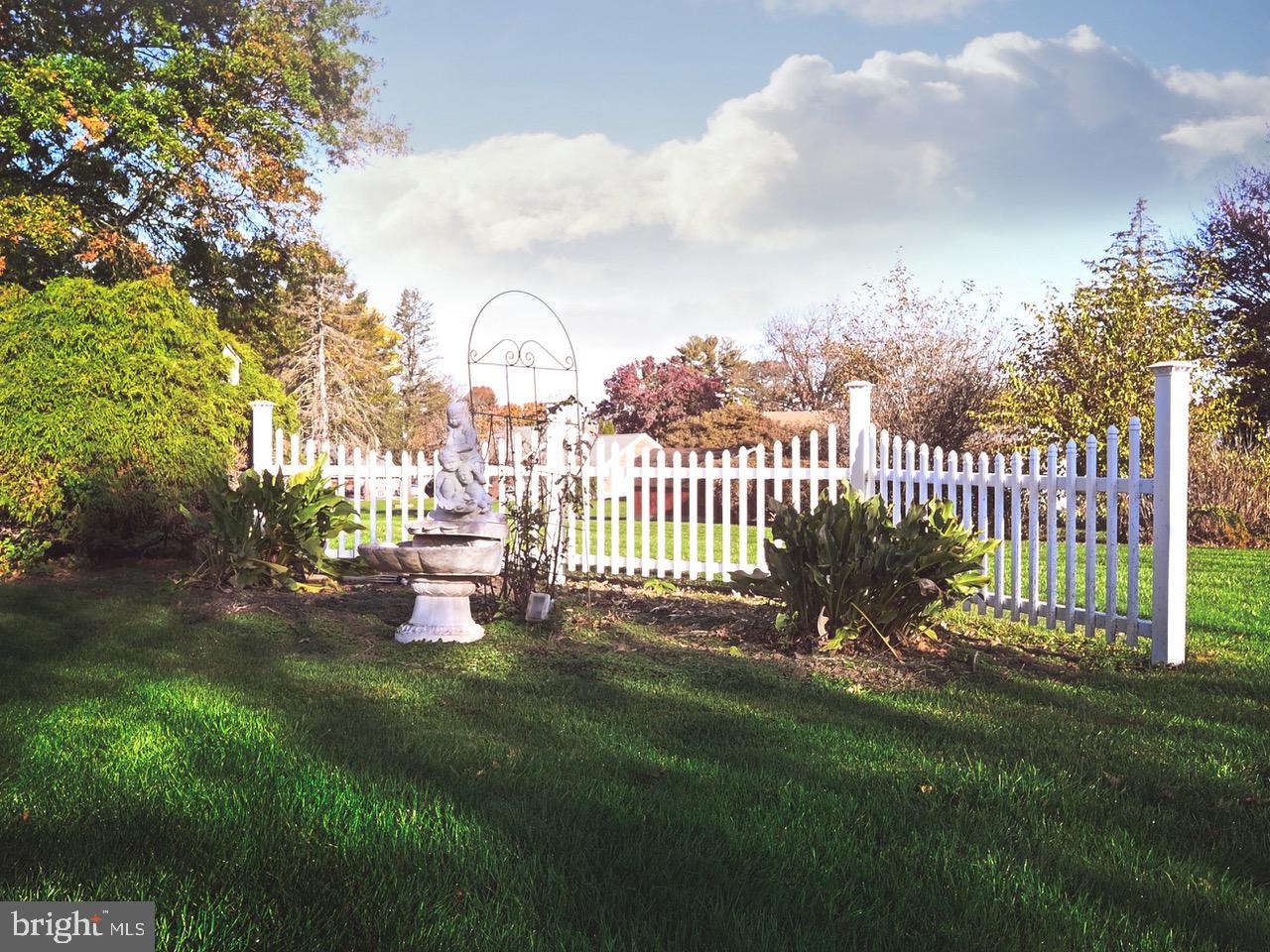 3541 Sycamore Road Dover, PA 17315 - Photo 6 of 25 Gallery Image 6