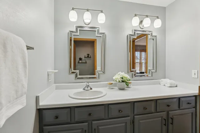 $549,900 | 503 Island Drive, DeForest, WI 53532