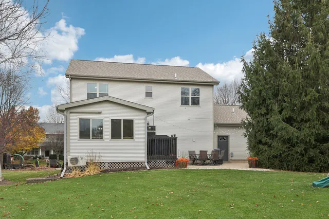 $549,900 | 503 Island Drive, DeForest, WI 53532