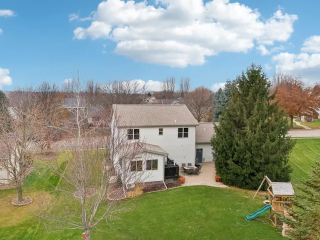 $549,900 | 503 Island Drive, DeForest, WI 53532