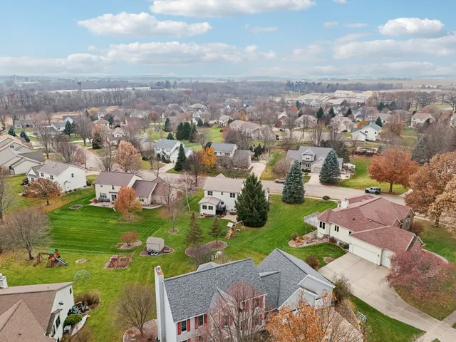 $549,900 | 503 Island Drive, DeForest, WI 53532