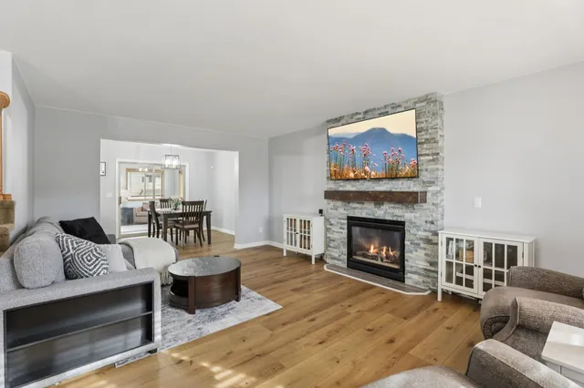 $549,900 | 503 Island Drive, DeForest, WI 53532