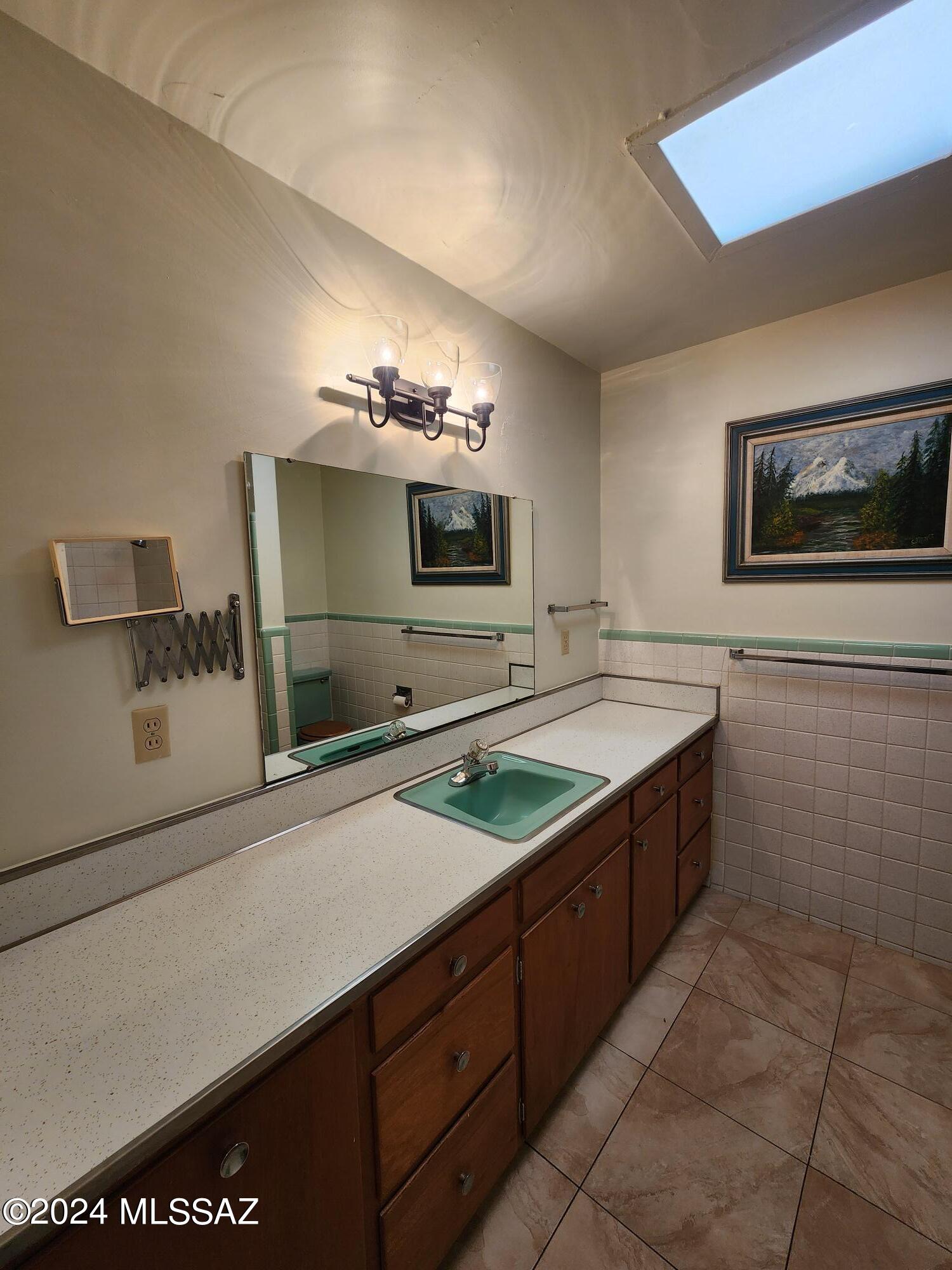 25 West Roma Drive Oro Valley, AZ 85737 - Photo 14 of 35