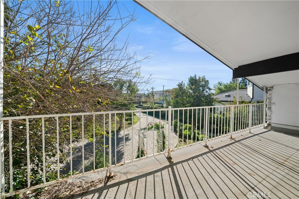 16751 Rayen Street Northridge, CA 91343 - Photo 19 of 47