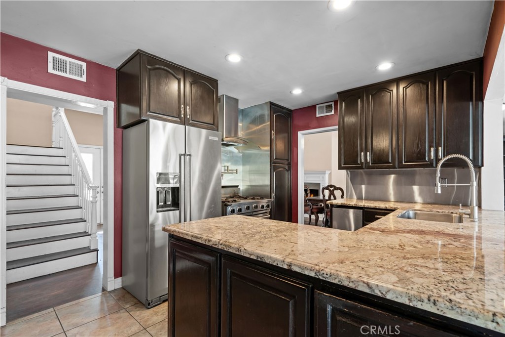 16751 Rayen Street Northridge, CA 91343 - Photo 29 of 47