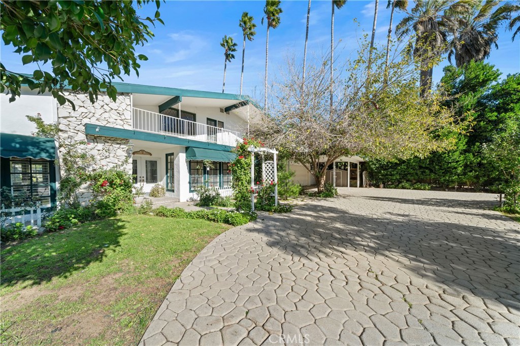 16751 Rayen Street Northridge, CA 91343 - Photo 4 of 47