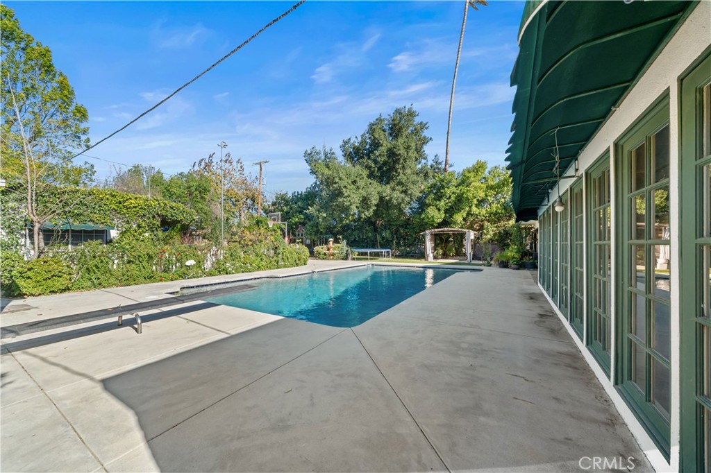 16751 Rayen Street Northridge, CA 91343 - Photo 43 of 47