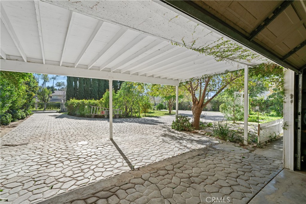 16751 Rayen Street Northridge, CA 91343 - Photo 5 of 47