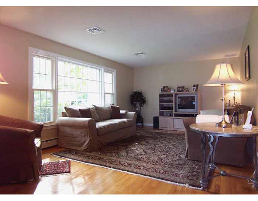 30 Inverness Lane Longmeadow, MA 01106 - Photo 3 of 19 Gallery Image 3