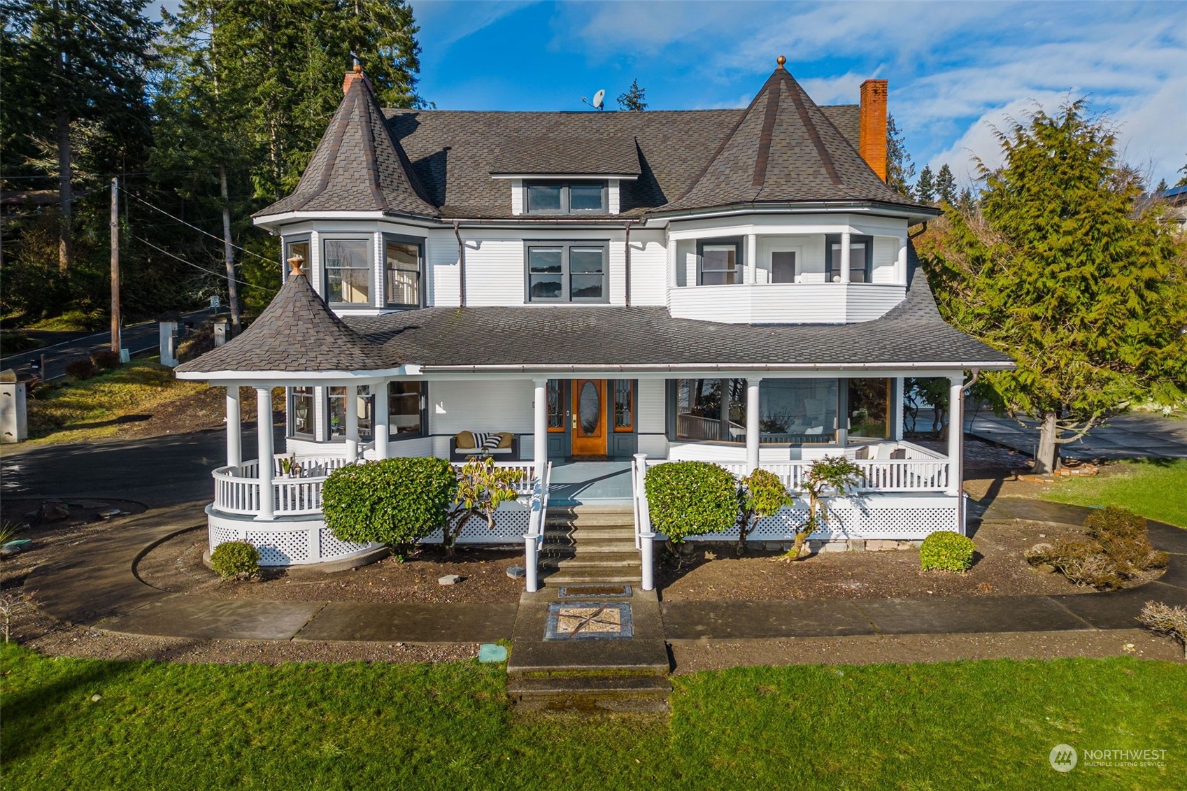 8355 Southeast Nelson Road Olalla, WA 98359 - Photo 1 of 40 Gallery Image 1
