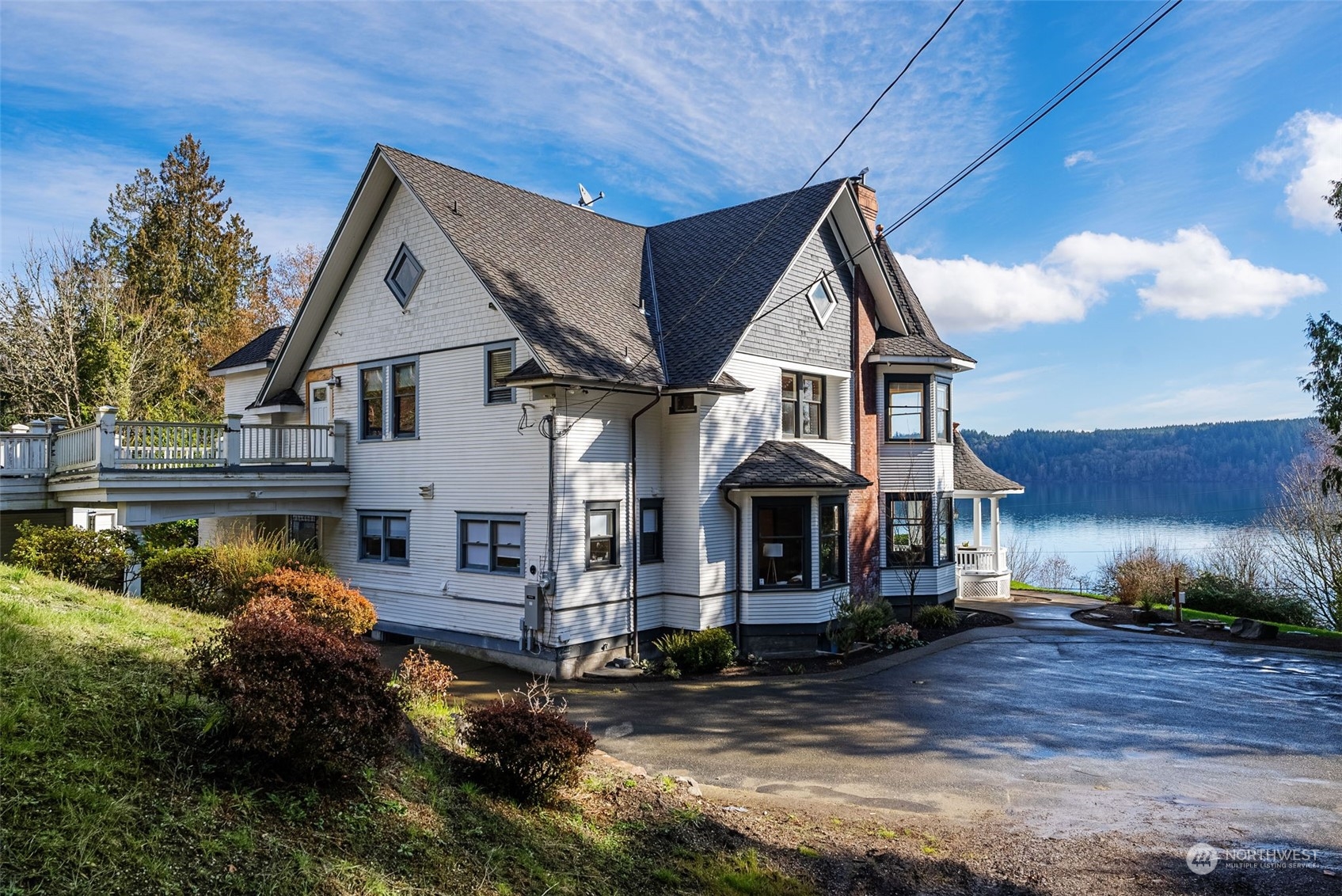 8355 Southeast Nelson Road Olalla, WA 98359 - Photo 6 of 40 Gallery Image 6