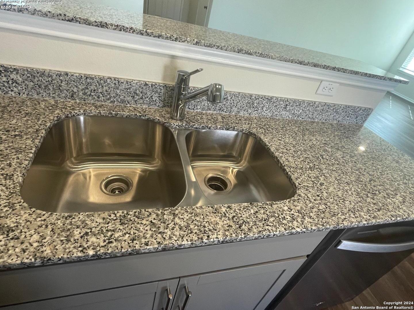 237 Lime Street Buda, TX 78610 - Photo 5 of 27