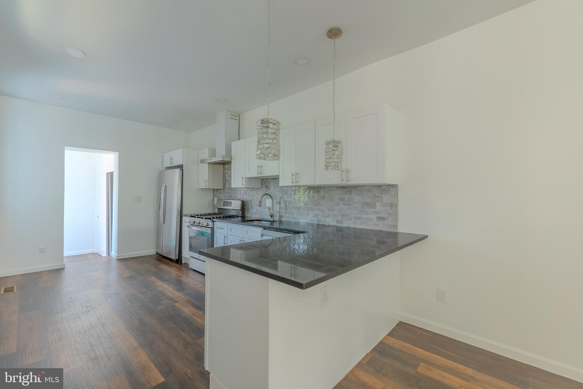 5512 Locust Street Philadelphia, PA 19139 - Photo 12 of 34