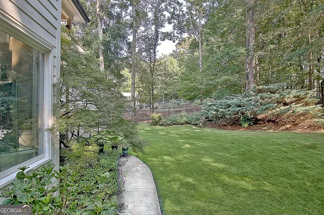 $988,000 | 300 Broadmoor Drive, Fayetteville, GA 30215