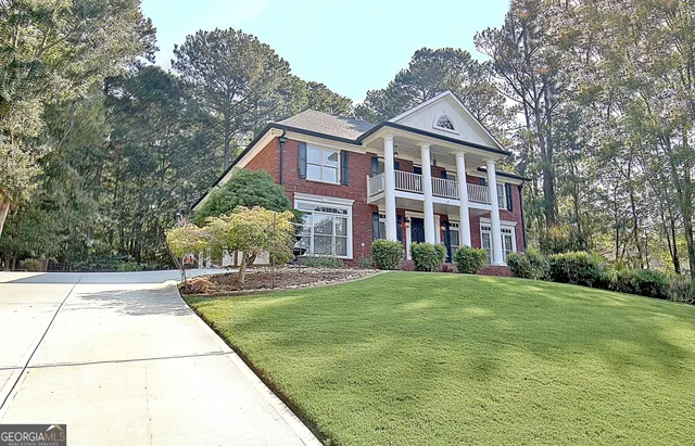 $988,000 | 300 Broadmoor Drive, Fayetteville, GA 30215