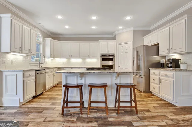 $988,000 | 300 Broadmoor Drive, Fayetteville, GA 30215