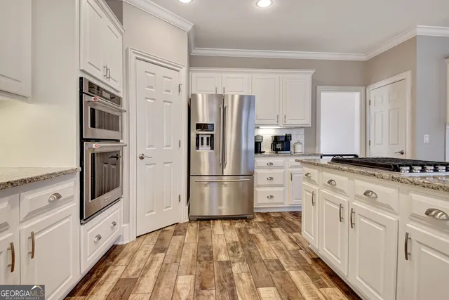 $988,000 | 300 Broadmoor Drive, Fayetteville, GA 30215