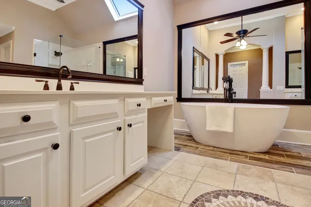 $988,000 | 300 Broadmoor Drive, Fayetteville, GA 30215