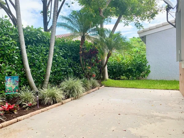 $3,250 | 5115 Heron Court, Coconut Creek, FL 33073