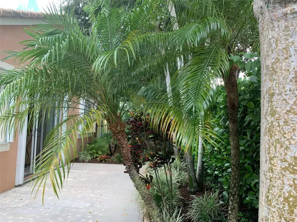 $3,250 | 5115 Heron Court, Coconut Creek, FL 33073