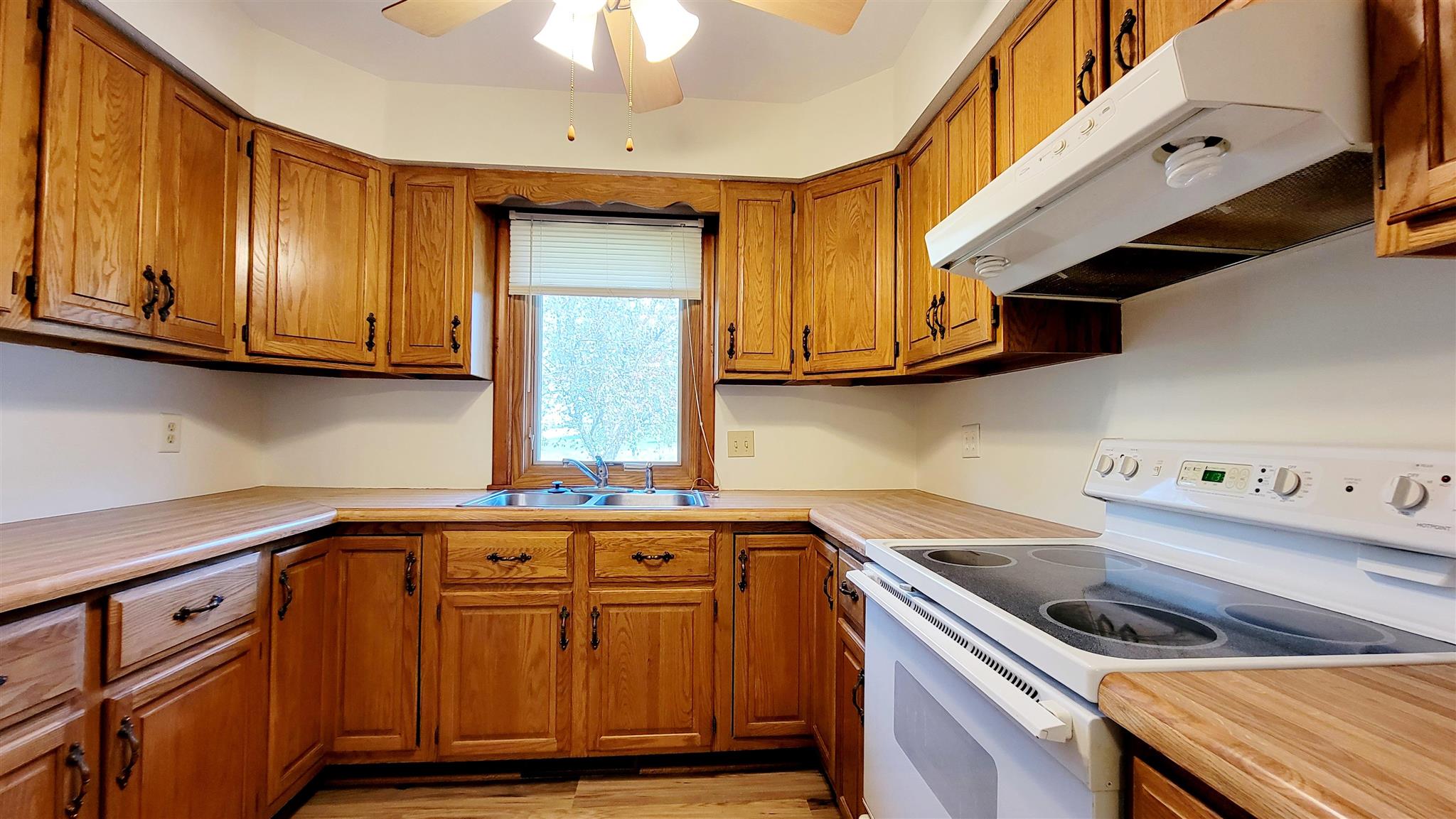 333 5th Street Bennett, IA 52721 - Photo 18 of 49 Gallery Image 18
